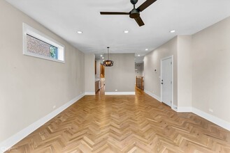 4846 S St Lawrence Ave in Chicago, IL - Building Photo - Building Photo