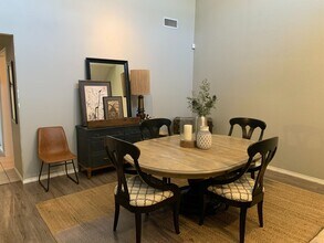 104 N Troy Ave in Lubbock, TX - Building Photo - Building Photo
