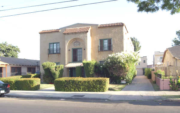 837-839 W 43rd Pl in Los Angeles, CA - Building Photo