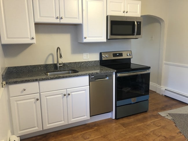 143 Pleasant St, Unit 1