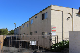 Iris Arms Apartments in Imperial Beach, CA - Building Photo - Building Photo