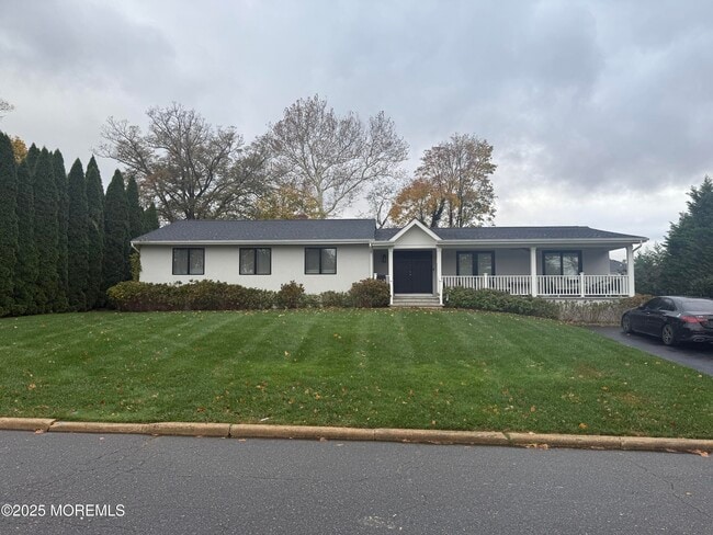 property at 884 Red Oaks Dr