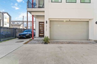 3410 Baer St in Houston, TX - Building Photo