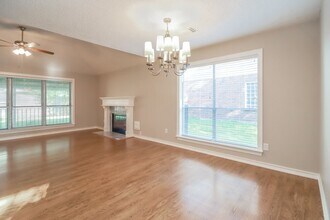 19019 Oakway Dr in Humble, TX - Building Photo - Building Photo