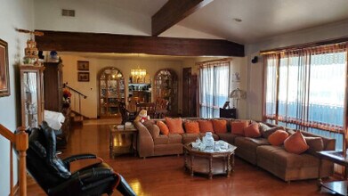 5645 S Harlem Ave, Unit 2 in Chicago, IL - Building Photo - Building Photo