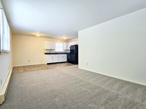 367 W Washington Ave, Unit 3 in Myerstown, PA - Foto de edificio - Building Photo