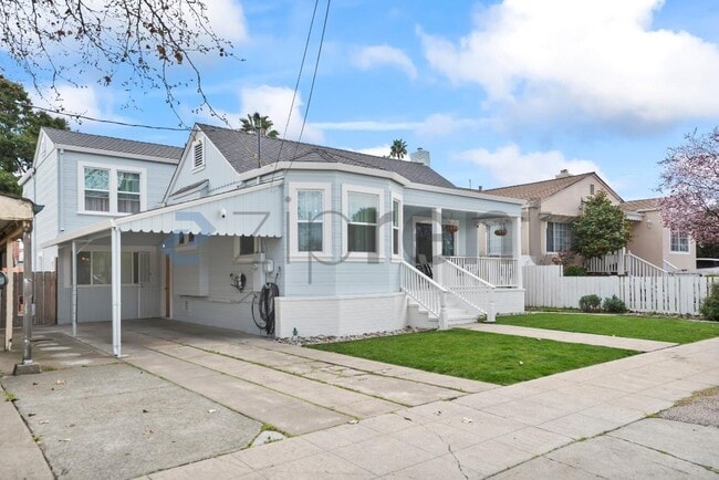 1337 Acacia St in Pittsburg, CA - Building Photo - Building Photo