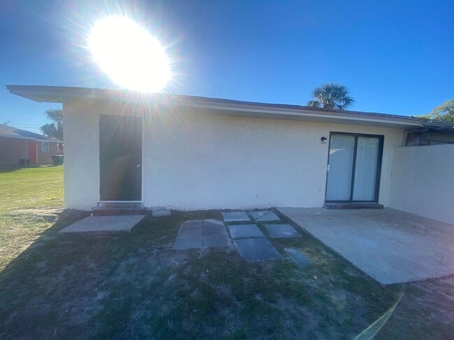 707-713 N 9th St in Panama City, FL - Building Photo - Building Photo