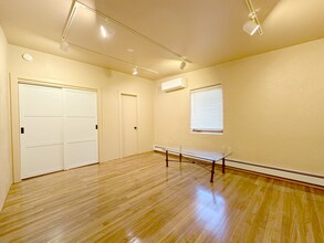 721 W Manhattan Ave, Unit A in Santa Fe, NM - Foto de edificio - Building Photo