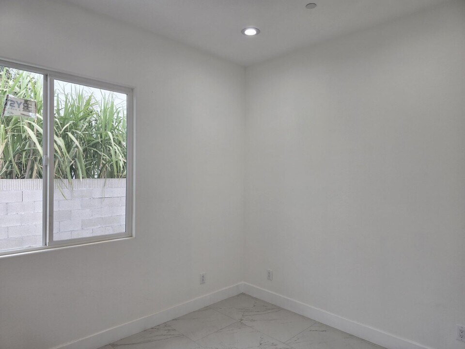 10105 Crosby Ave in Garden Grove, CA - Building Photo