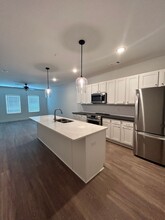 Farmville Lakes Apartments 605 in Auburn, AL - Building Photo - Interior Photo