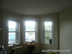 1185 Commonwealth Avenue in Boston, MA - Building Photo