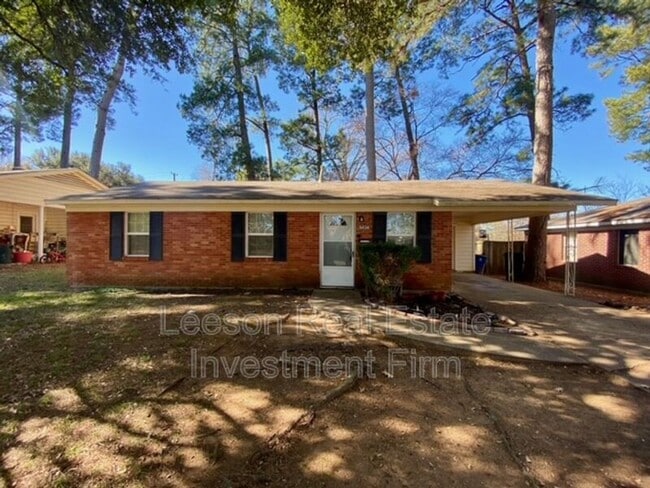 property at 9434 Woodcrest Dr