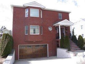 40 Ellsworth Ave in Harrison, NY - Building Photo