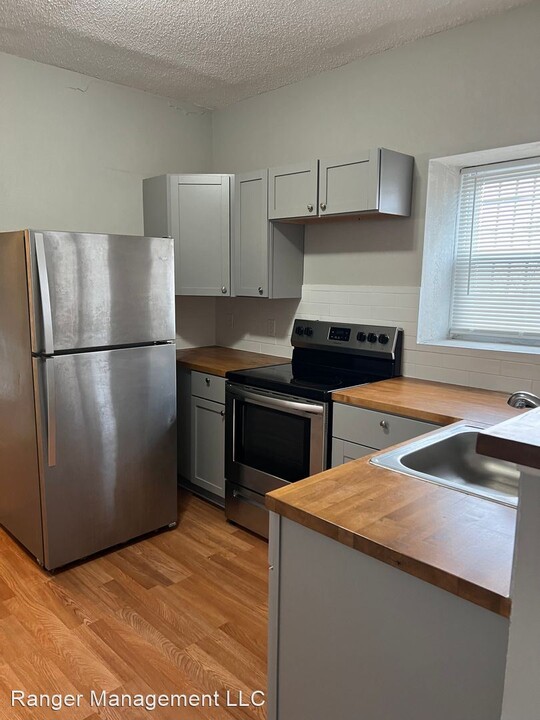 Remodeled 2 Bed 1 Bath in Kansas City, MO - Foto de edificio