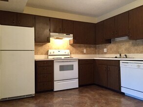 828 W 25th St in Sanford, FL - Foto de edificio - Building Photo