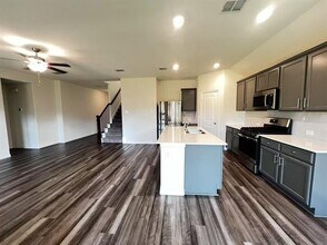 1333 Renoir Dr in Little Elm, TX - Foto de edificio - Building Photo