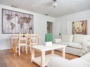 504 SW 10th St in Gainesville, FL - Building Photo - Building Photo