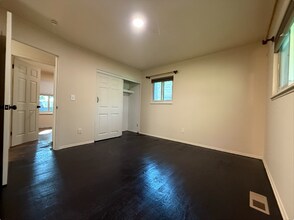 3715 Stratford Ave in Lansing, MI - Building Photo - Building Photo
