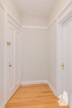 1916 W Winona St in Chicago, IL - Building Photo - Building Photo