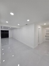 5551 NW 175th St in Miami Gardens, FL - Building Photo - Building Photo