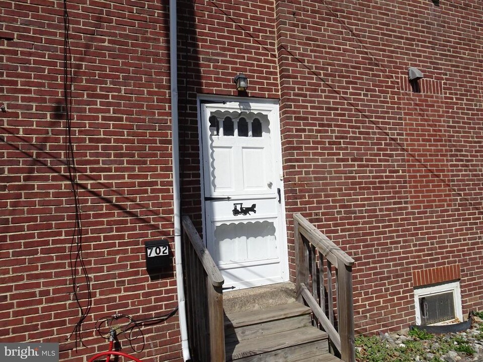702 Delaware St in New Castle, DE - Building Photo