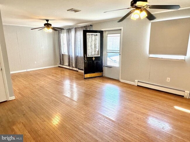 property at 401 Franklin St