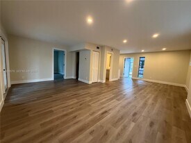 126 NE 19th Ave in Pompano Beach, FL - Building Photo