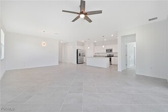 14636 Palamos Cir in Ft. Myers, FL - Building Photo - Building Photo