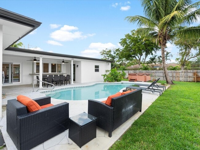 property at 5191 Sarazen Dr