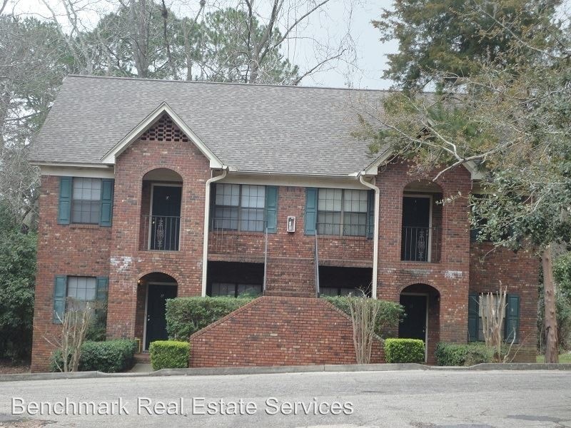 924 Marys Dr in Tallahassee, FL - Foto de edificio