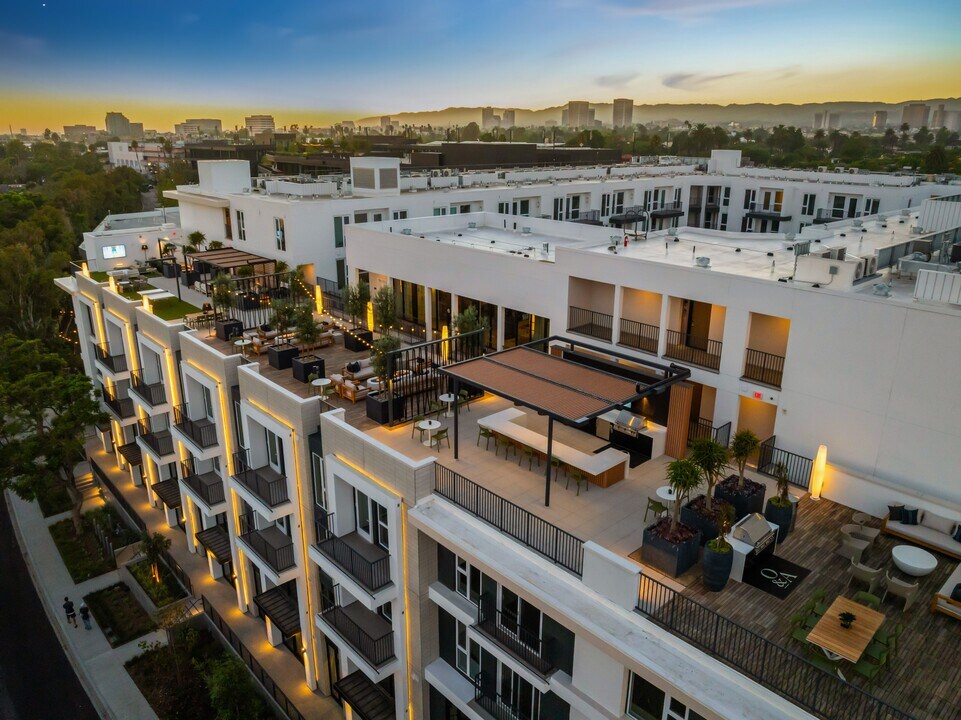 Overland & Ayres in Los Angeles, CA - Foto de edificio