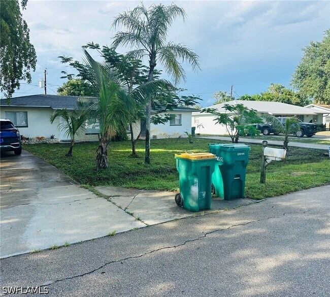 property at 1171 S Alhambra Cir