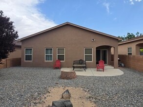 5619 Blue Feather Ave NW in Albuquerque, NM - Building Photo - Building Photo