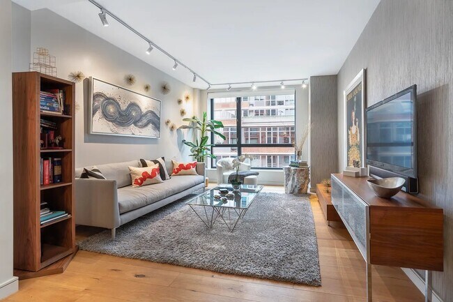 540 W 28th St in New York, NY - Building Photo - Building Photo
