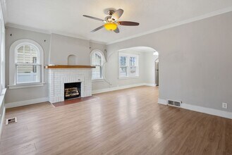 609 Hammond Ave in Waterloo, IA - Building Photo - Building Photo