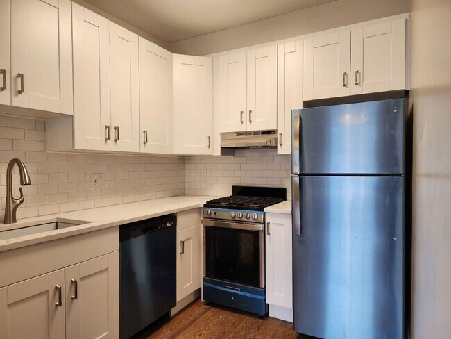 1601 W Thome Ave in Chicago, IL - Building Photo - Building Photo