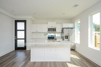 4358 Clover St in Houston, TX - Foto de edificio - Building Photo