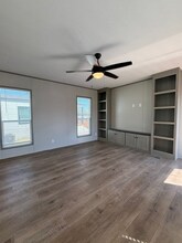15831 S Flores St in San Antonio, TX - Building Photo - Building Photo