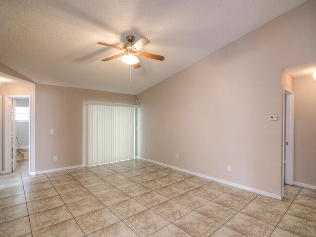 1571 Oak Hill Trail in Kissimmee, FL - Building Photo - Building Photo