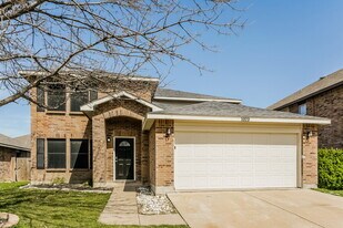 1929 Foxfield Way in Justin, TX - Building Photo