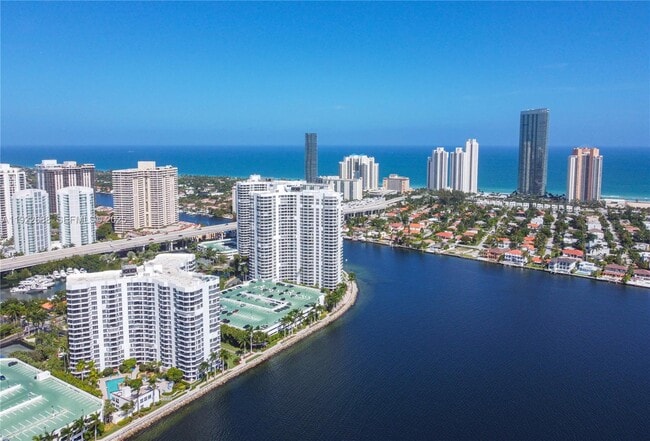 3500 Mystic Pointe Dr, Unit 1507 in Aventura, FL - Foto de edificio - Building Photo