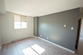 Highland Tower in Thompson, MB - Building Photo - Building Photo