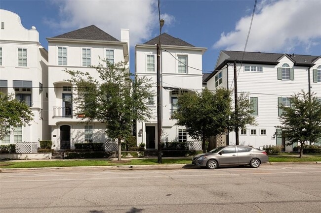 property at 2318 Hutchins St