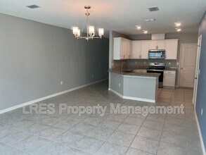2271 Hollyberry Wy in Sanford, FL - Building Photo - Building Photo