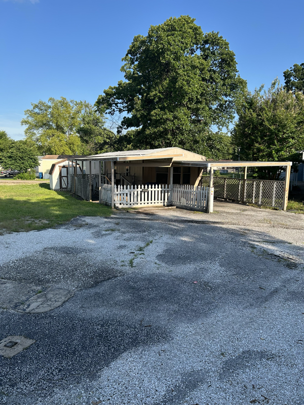 property at 3305 S Indiana Ave