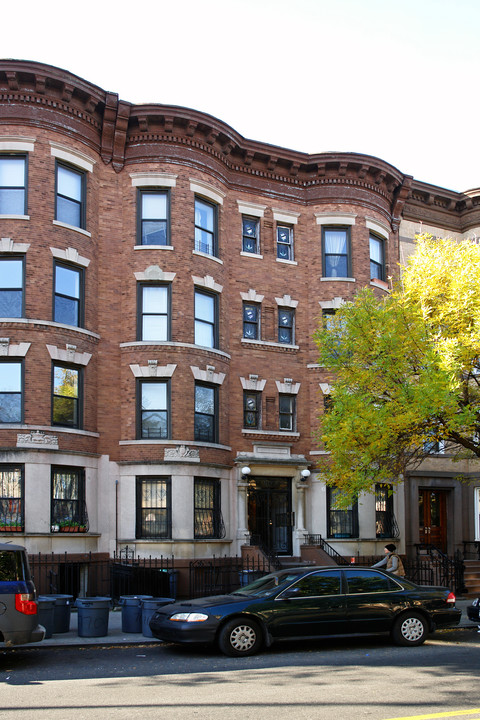 768 Union St in Brooklyn, NY - Foto de edificio