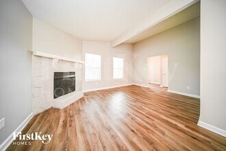 3782 N Camp Creek Pkwy SW in Atlanta, GA - Building Photo - Building Photo