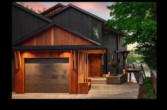 21750 Byron Cir in Excelsior, MN - Building Photo - Building Photo