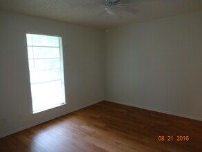 901 Ken St, Unit B in Austin, TX - Building Photo - Building Photo